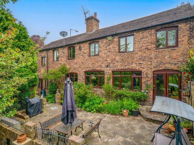3 bedroom cottage for sale