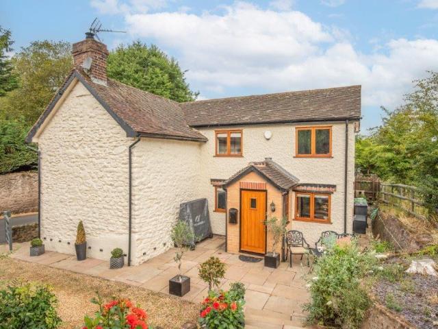 3 bedroom cottage for sale
