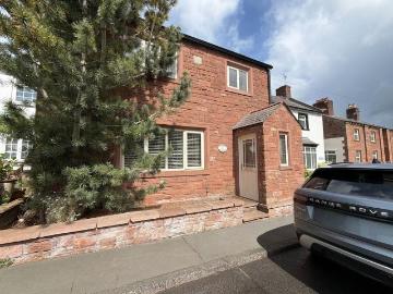 3 bedroom cottage for sale