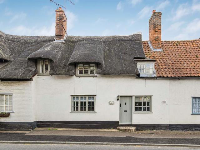 3 bedroom cottage for sale