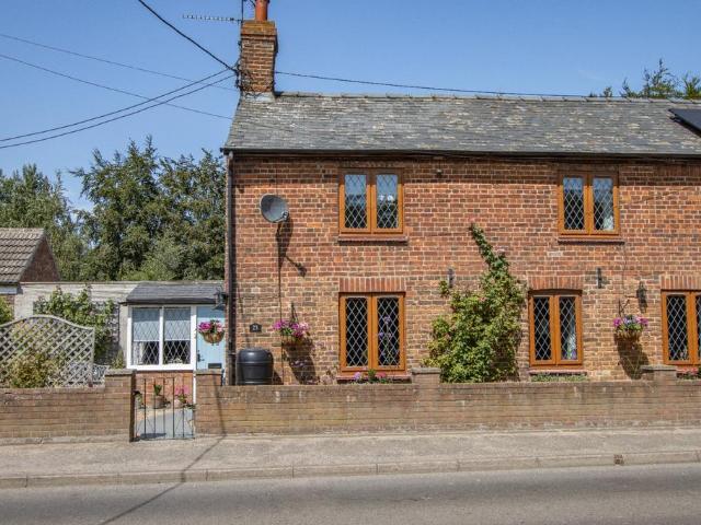 3 bedroom cottage for sale