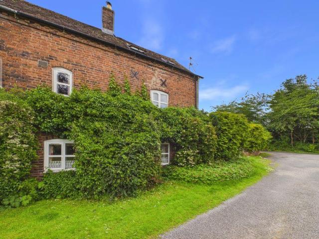 3 bedroom cottage for sale