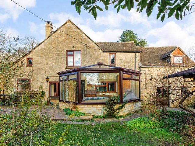 3 bedroom cottage for sale