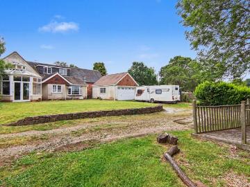 3 bedroom cottage for sale