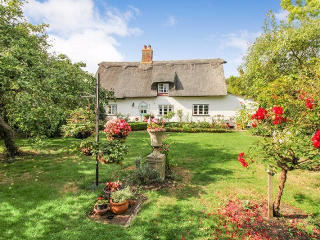 3 bedroom cottage for sale
