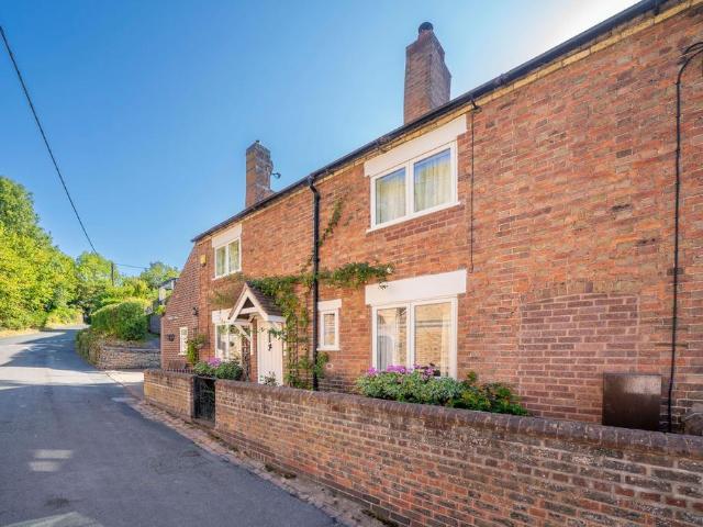 3 bedroom cottage for sale
