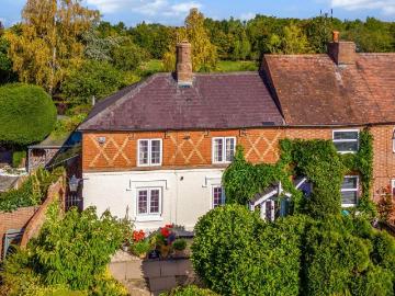 3 bedroom cottage for sale