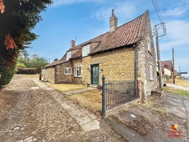 3 bedroom cottage for sale