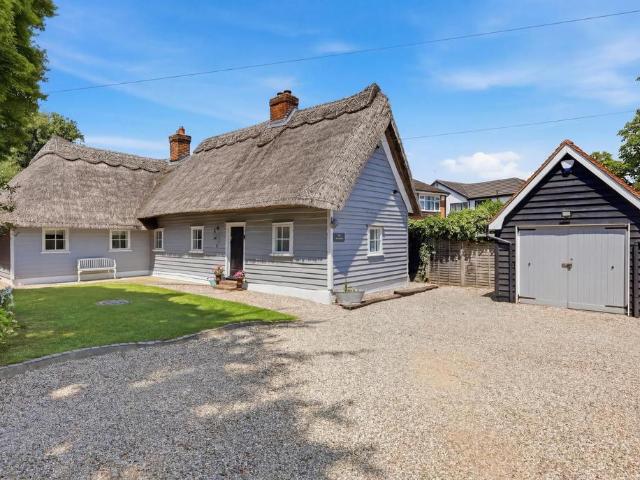 3 bedroom cottage for sale