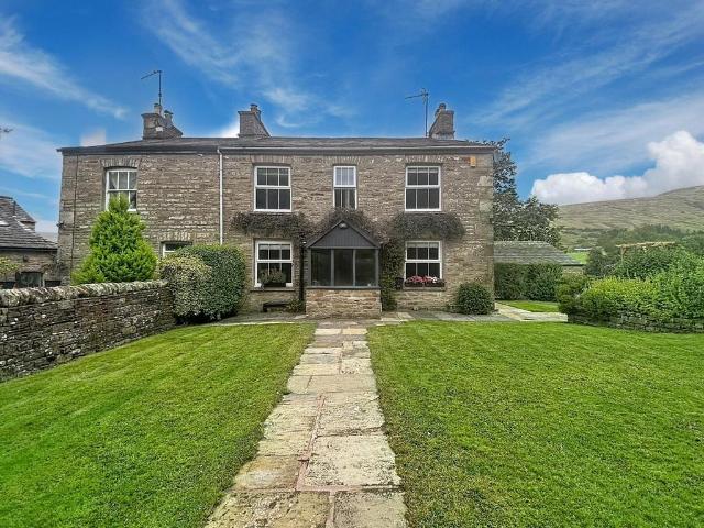 3 bedroom cottage for sale