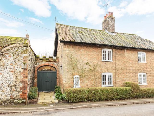 3 bedroom cottage for sale