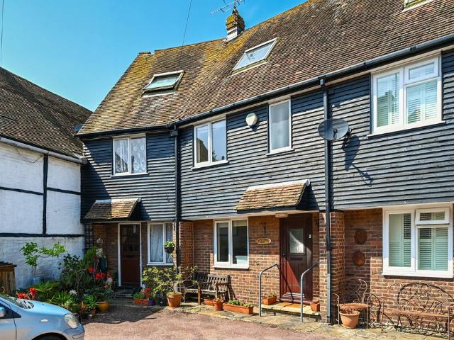 3 bedroom cottage for sale