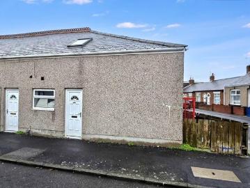 3 bedroom cottage for sale