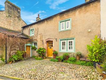3 bedroom cottage for sale
