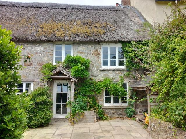 3 bedroom cottage for sale