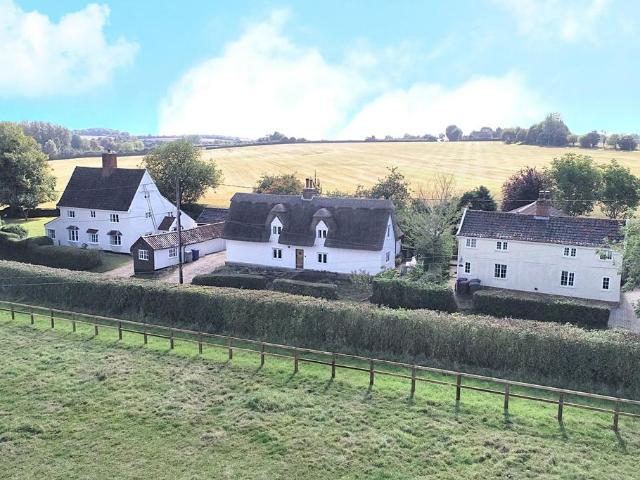 3 bedroom cottage for sale