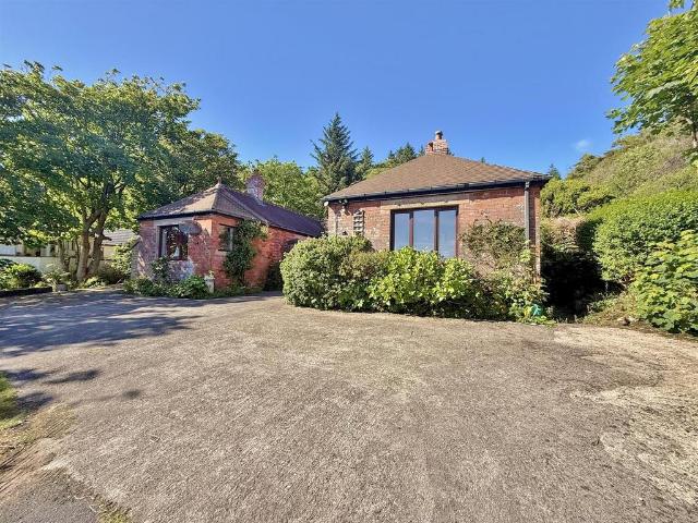 3 bedroom cottage for sale