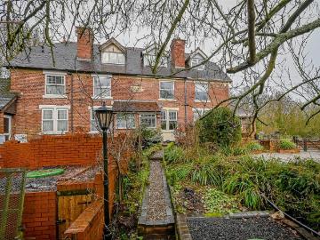 3 bedroom cottage for sale