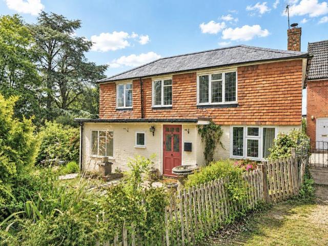 3 bedroom cottage for sale