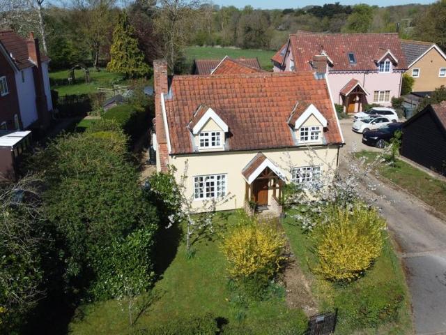 3 bedroom cottage for sale
