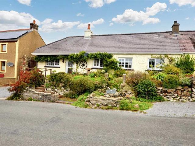 3 bedroom cottage for sale