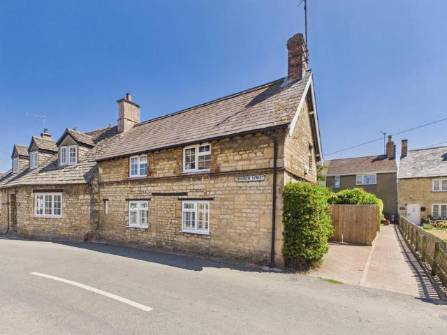 3 bedroom cottage for sale