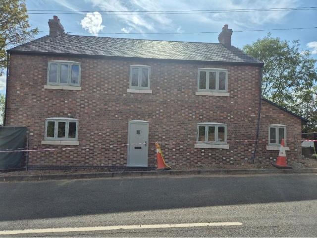 3 bedroom cottage for sale