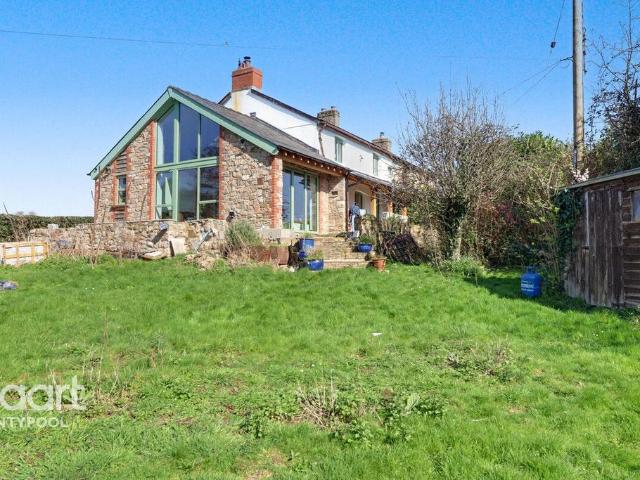 3 bedroom cottage for sale