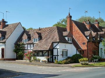 3 bedroom cottage for sale