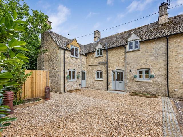 3 bedroom cottage for sale