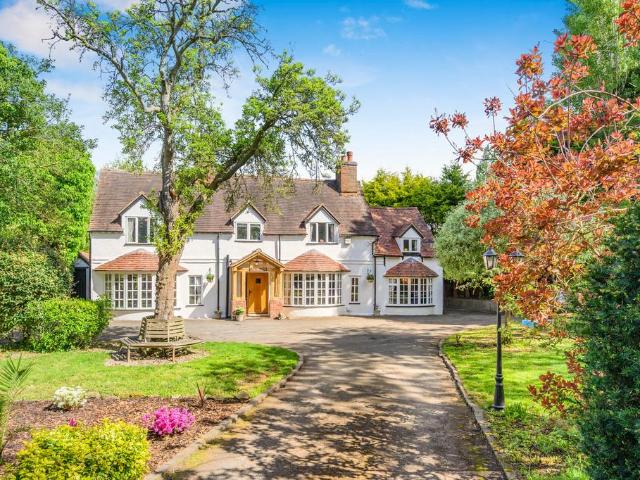 3 bedroom cottage for sale