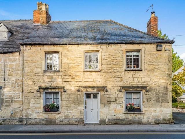 3 bedroom cottage for sale