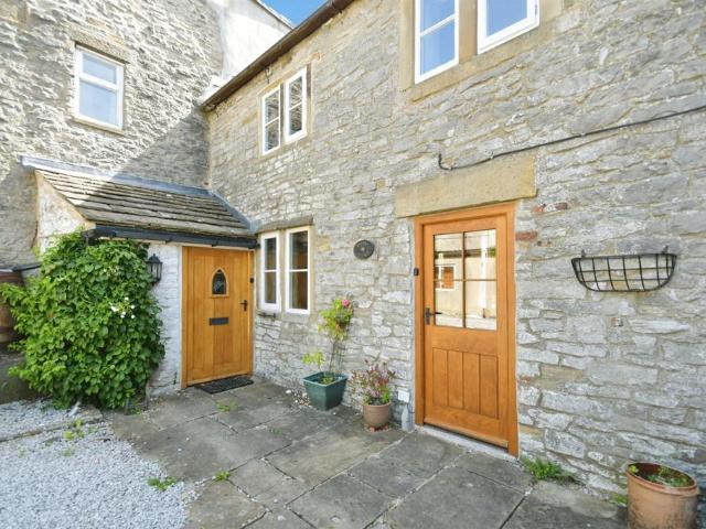 3 bedroom cottage for sale