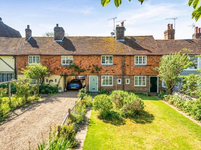 3 bedroom cottage for sale
