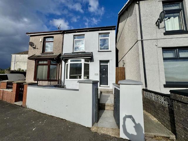 3 bedroom cottage for sale