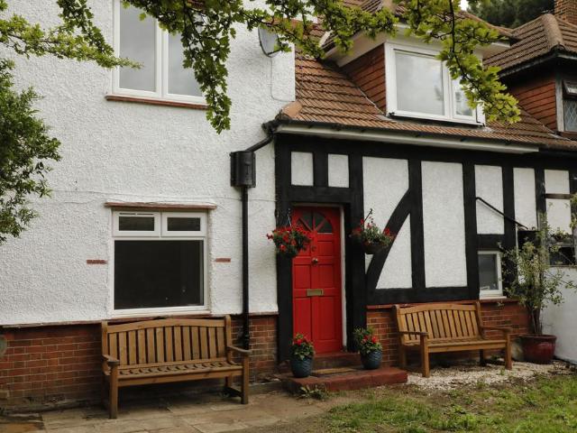 3 bedroom cottage for sale
