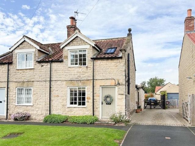 3 bedroom cottage for sale