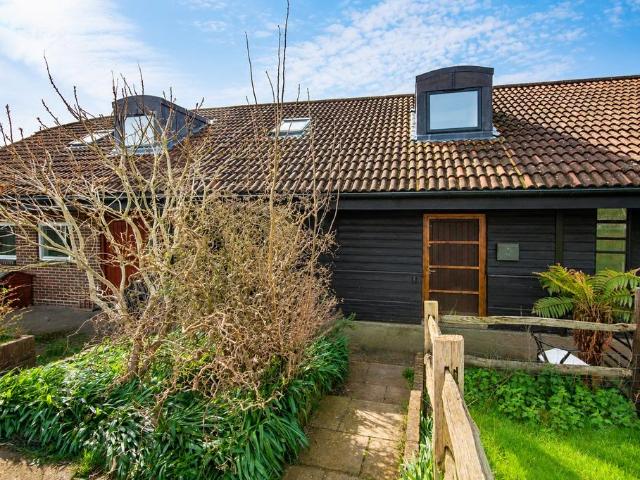 3 bedroom cottage for sale