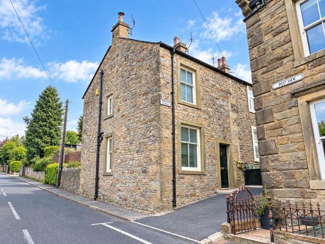 3 bedroom cottage for sale