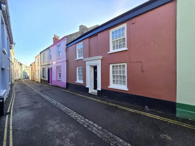 3 bedroom cottage for sale