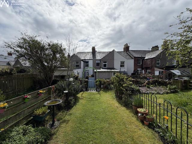 3 bedroom cottage for sale