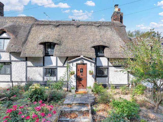 3 bedroom cottage for sale