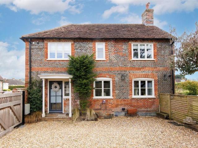 3 bedroom cottage for sale