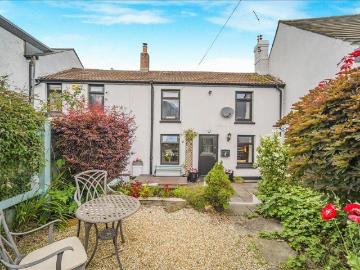 3 bedroom cottage for sale