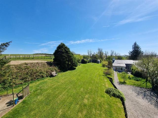 3 bedroom cottage for sale