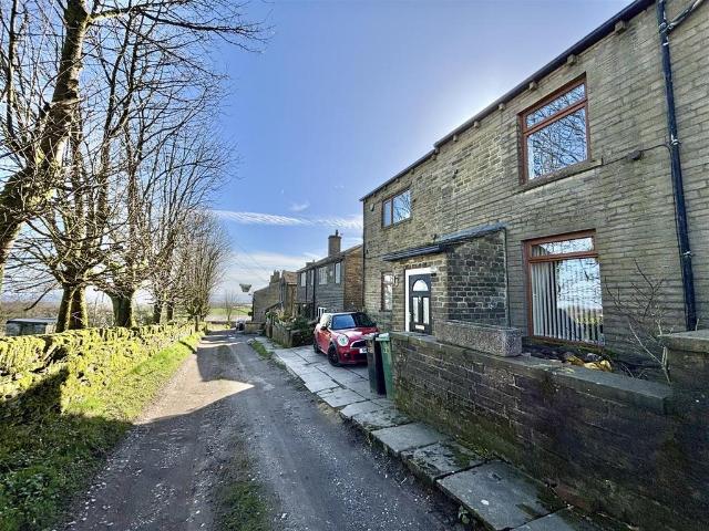 3 bedroom cottage for sale