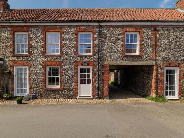 3 bedroom cottage for sale