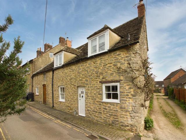 3 bedroom cottage for sale