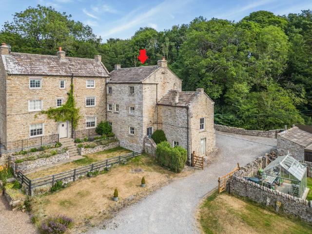 3 bedroom cottage for sale