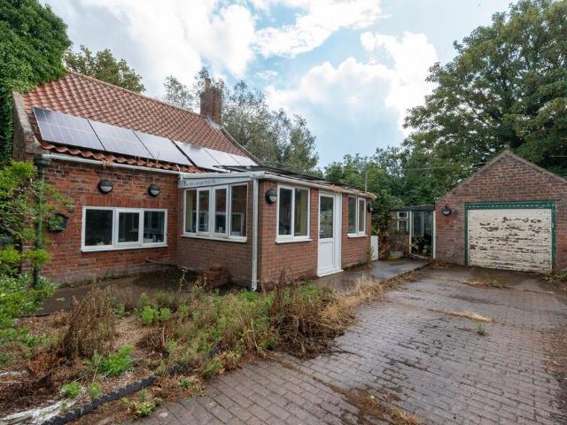 3 bedroom cottage for sale